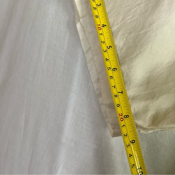 Paul Harris, Collared Women’s Beige Button up Silk Shirt, Size Small - Picture 5 of 8